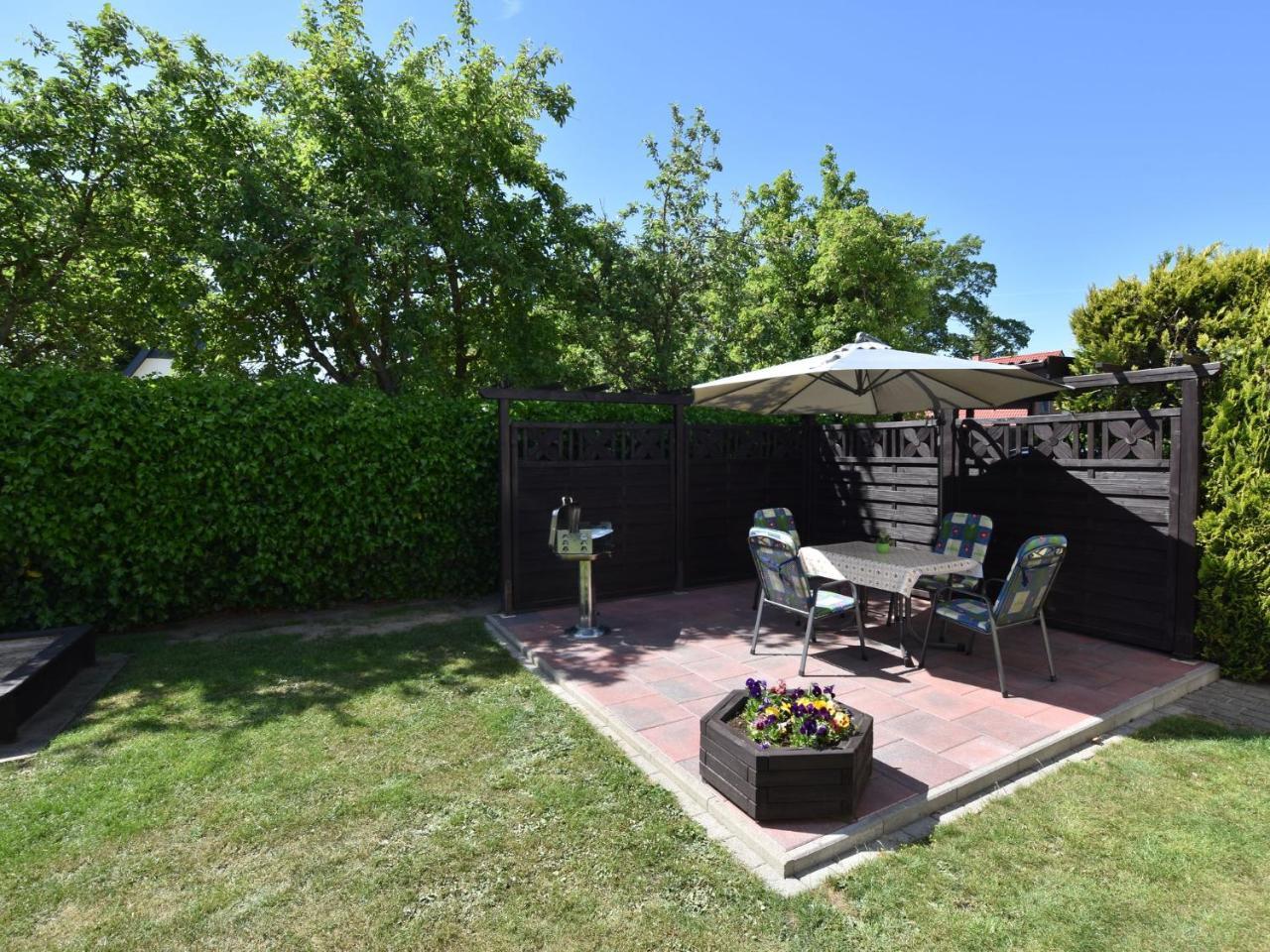 Spacious Holiday Home In Krusenhagen With Garden Kültér fotó